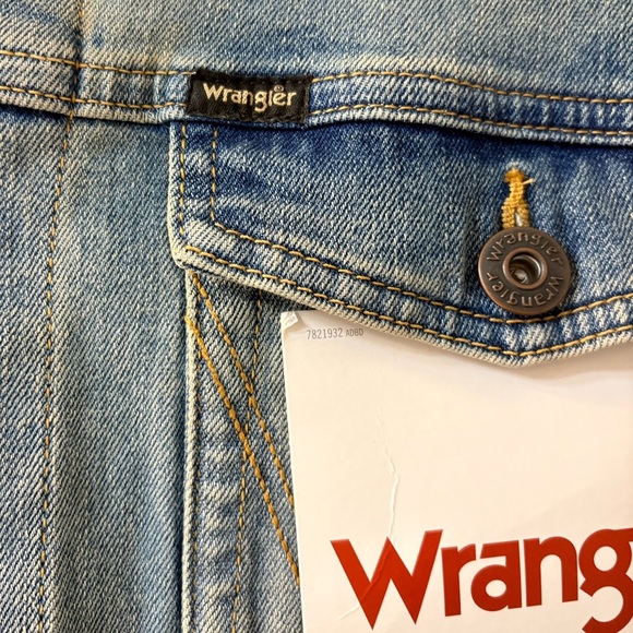 Wrangler Unisex Light Blue Denim Jacket - Picture 8 of 9